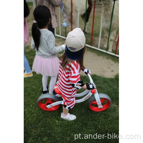 Nova bicicleta de equilíbrio de metal para crianças correr